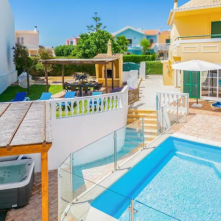 Villa In Portimao Near Sea Beach ヴィラ ポルティマン