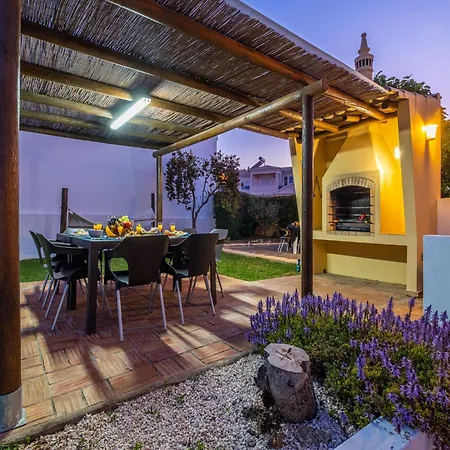 Villa In Portimao Near Sea Beach * ポルティマン